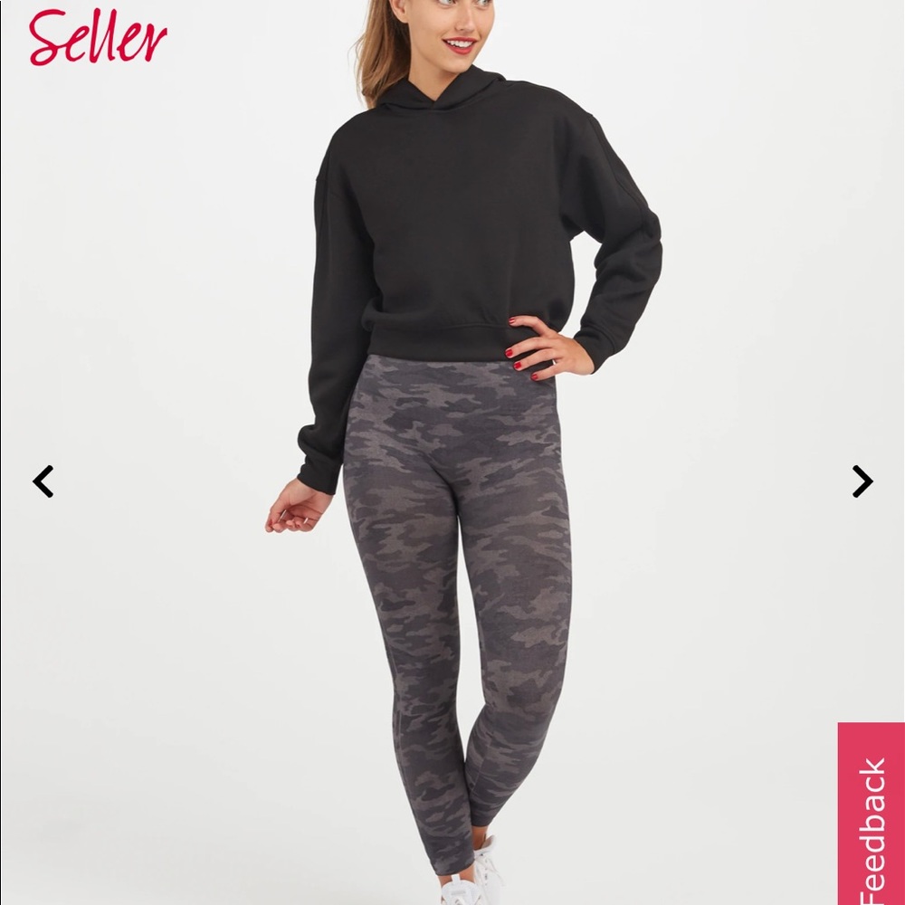 Spanx Gray Camouflage leggings size small. NWT